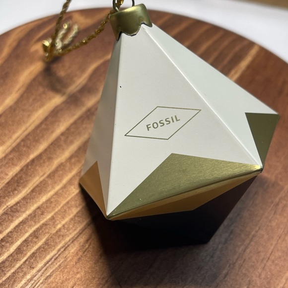 Fossil Gold Gift Box - Picture 3 of 4